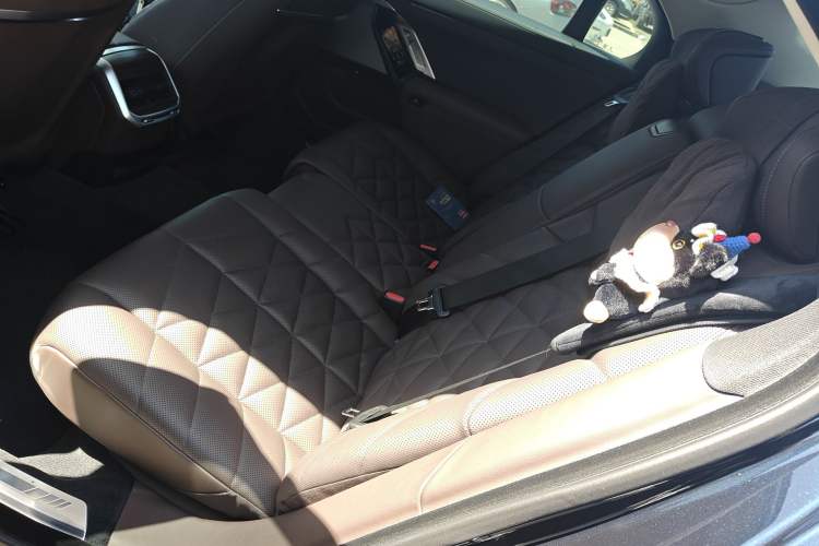 Used BMW 7 Series 2023 735Li M Sport Package Left Rear Seat