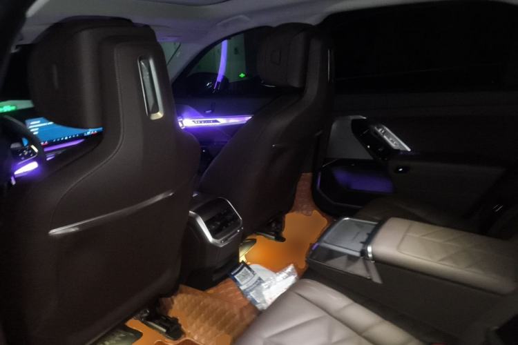 Used BMW 7 Series 2023 735Li M Sport Package Left Rear Seat