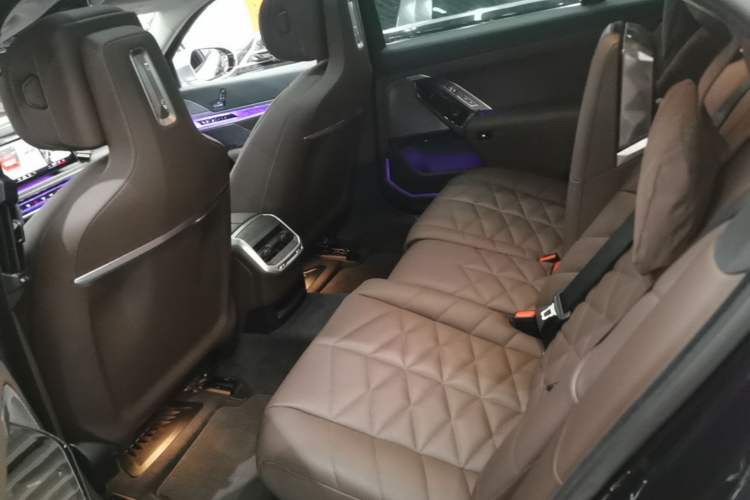 Used BMW 7 Series 2023 735Li M Sport Package Left Rear Seat