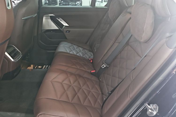 Used BMW 7 Series 2023 735Li M Sport Package Left Rear Seat