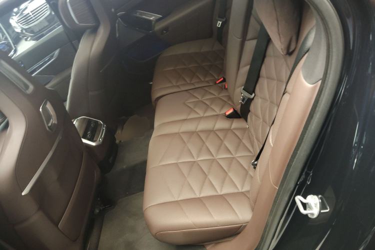 Used BMW 7 Series 2023 740Li Leading Model M Sport Package Left Rear Seat
