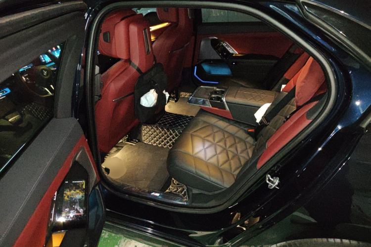 Used BMW 7 Series 2023 735Li M Sport Package Left Rear Seat