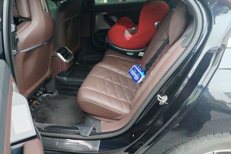 Used BMW 7 Series 2023 735Li M Sport Package Left Rear Seat