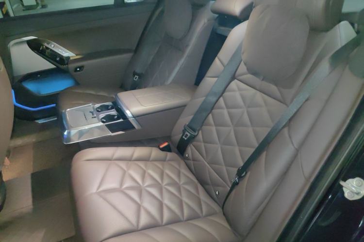 Used BMW 7 Series 2023 735Li M Sport Package Left Rear Seat