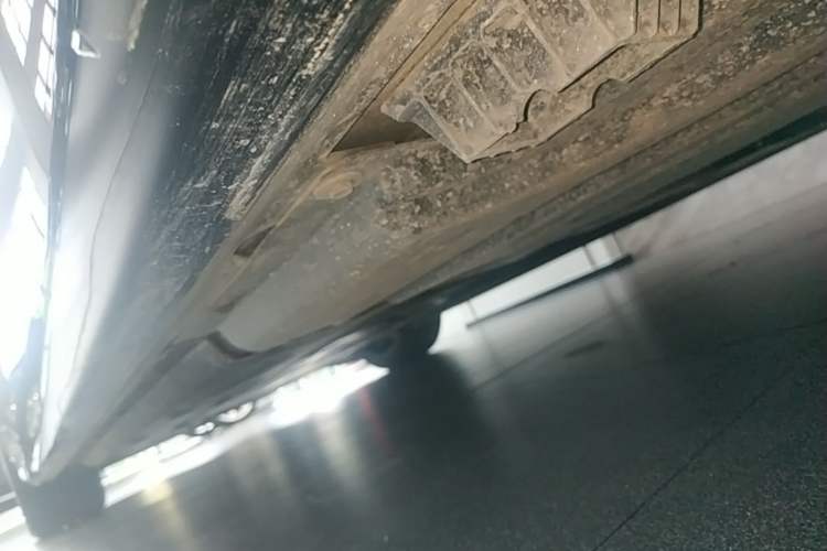 Used BMW 7 Series 2023 735Li M Sport Package Left Side Sill
