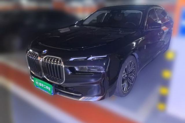 Used BMW 7 Series 2023 735Li Luxury Package