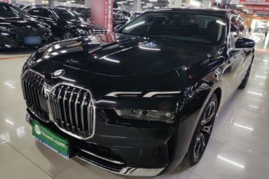 Used BMW 7 Series 2023 735Li Luxury Package