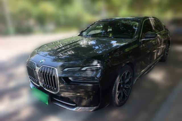 Used BMW 7 Series 2023 735Li Luxury Package