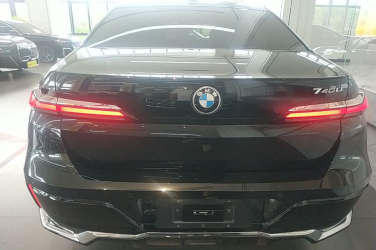 Used BMW 7 Series 2023 735Li M Sport Package Rear