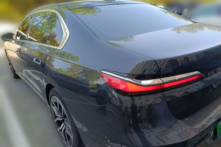 Used BMW 7 Series 2023 735Li M Sport Package Rear Left 45 Deg
