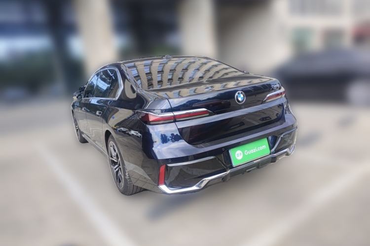 Used BMW 7 Series 2023 735Li M Sport Package Rear Left 45 Deg