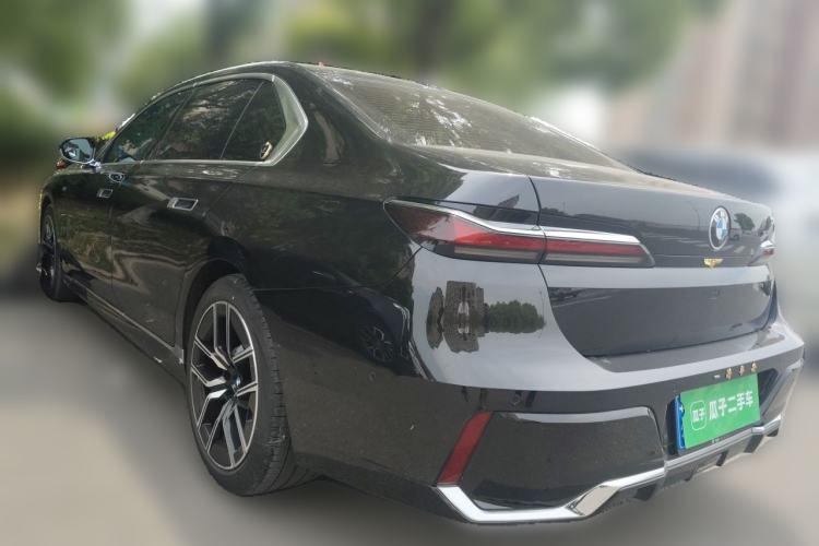 Used BMW 7 Series 2023 735Li M Sport Package Rear Left 45 Deg