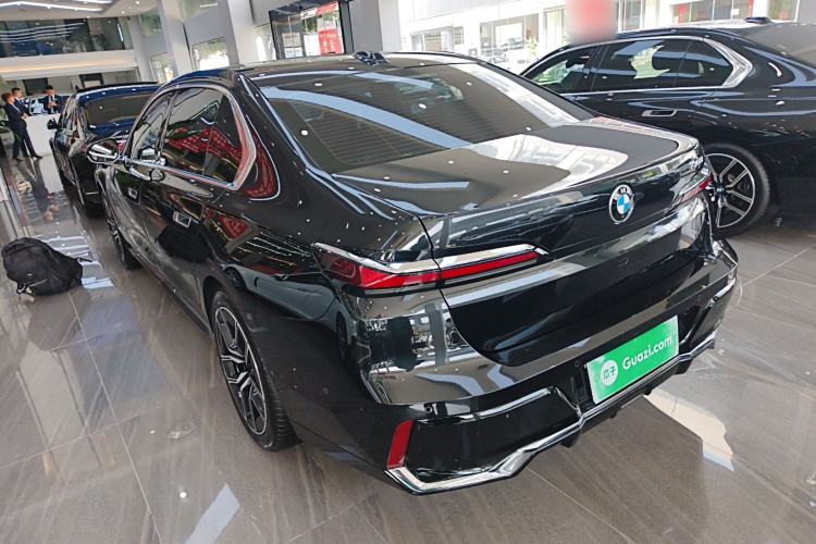 Used BMW 7 Series 2023 735Li M Sport Package Rear Left 45 Deg