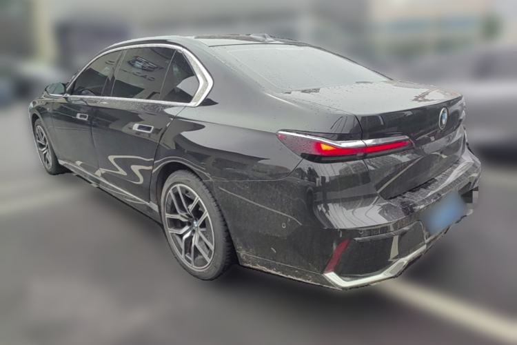 Used BMW 7 Series 2023 735Li M Sport Package Rear Left 45 Deg