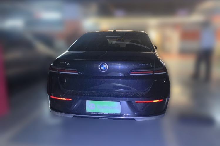 Used BMW 7 Series 2023 735Li Luxury Package Rear