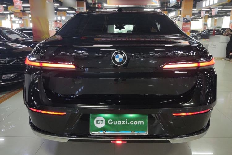 Used BMW 7 Series 2023 735Li Luxury Package Rear