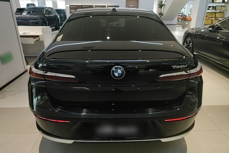 Used BMW 7 Series 2023 735Li Luxury Package Rear