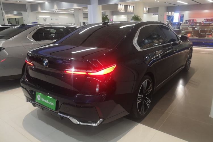 Used BMW 7 Series 2023 Restyled 740Li Luxury Edition M Sport Package Rear Right 45 Deg