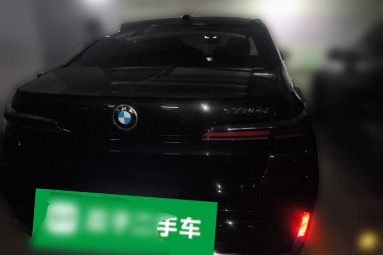 Used BMW 7 Series 2023 735Li M Sport Package Rear Right 45 Deg