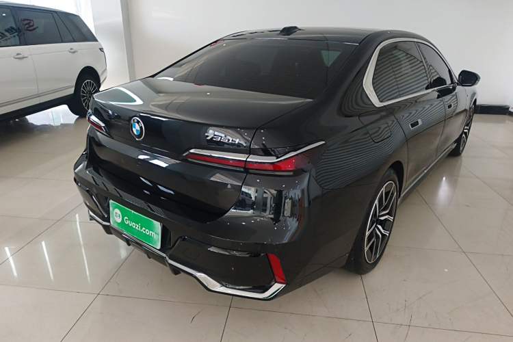Used BMW 7 Series 2023 735Li M Sport Package Rear Right 45 Deg