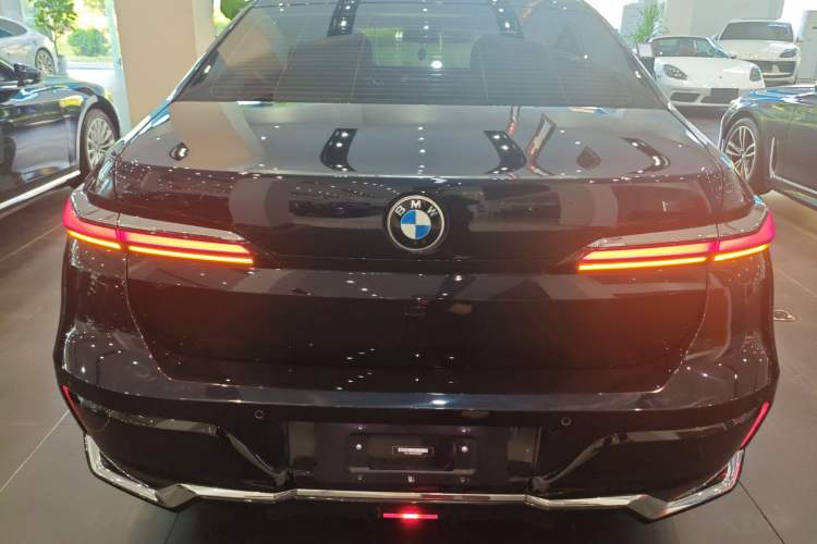 Used BMW 7 Series 2023 735Li M Sport Package Rear