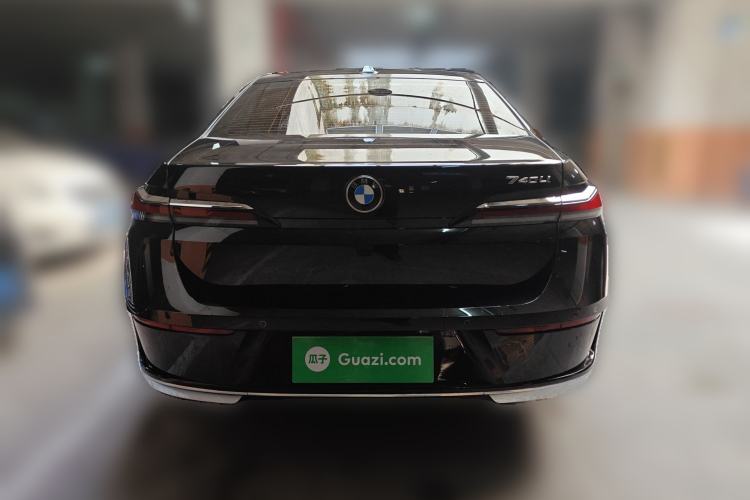 Used BMW 7 Series 2023 735Li Luxury Package Rear