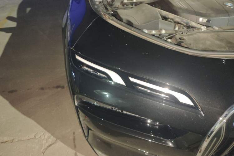 Used BMW 7 Series 2023 735Li Luxury Package Right Front Headlight