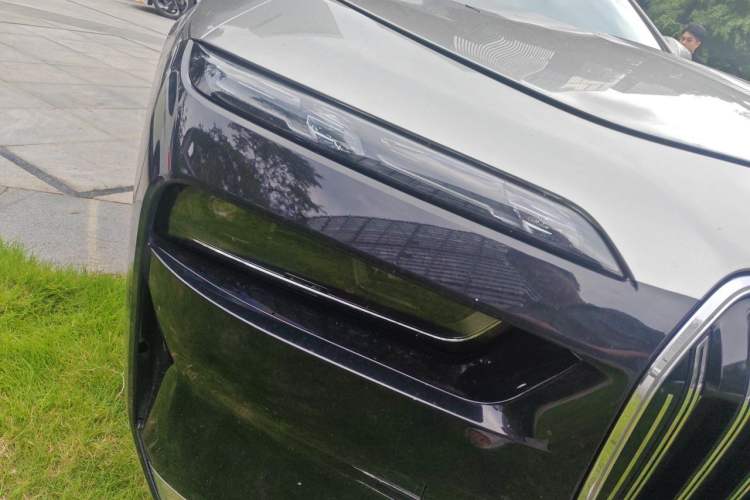Used BMW 7 Series 2023 740Li Luxury Edition with Premium Package Right Front Headlight