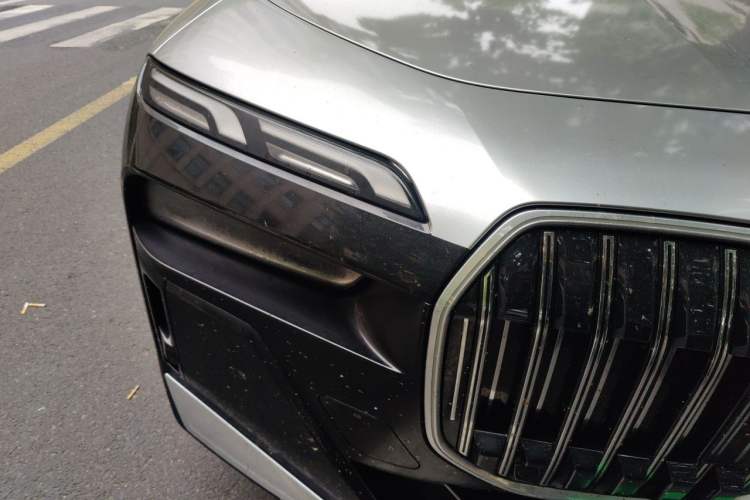 Used BMW 7 Series 2023 735Li M Sport Package Right Front Headlight