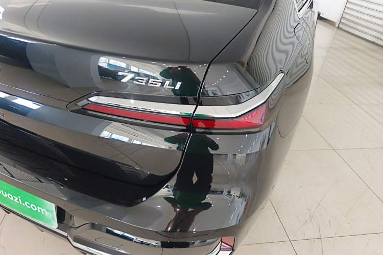 Used BMW 7 Series 2023 735Li M Sport Package Right Rear Taillight