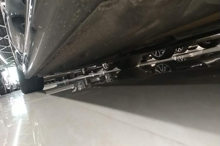 Used BMW 7 Series 2023 735Li M Sport Package Right Side Sill