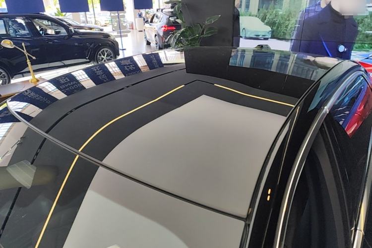 Used BMW 7 Series 2023 735Li Luxury Package Roof