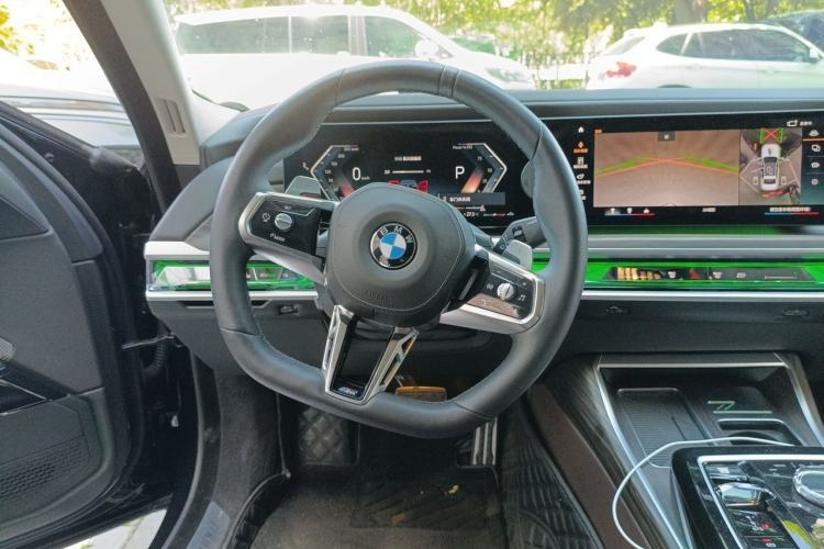 Used BMW 7 Series 2023 735Li M Sport Package Steering Wheel