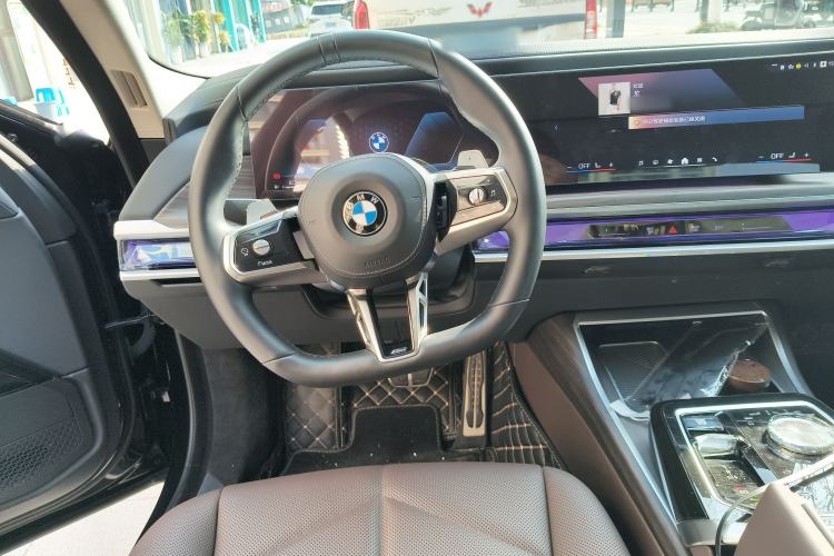 Used BMW 7 Series 2023 735Li M Sport Package Steering Wheel