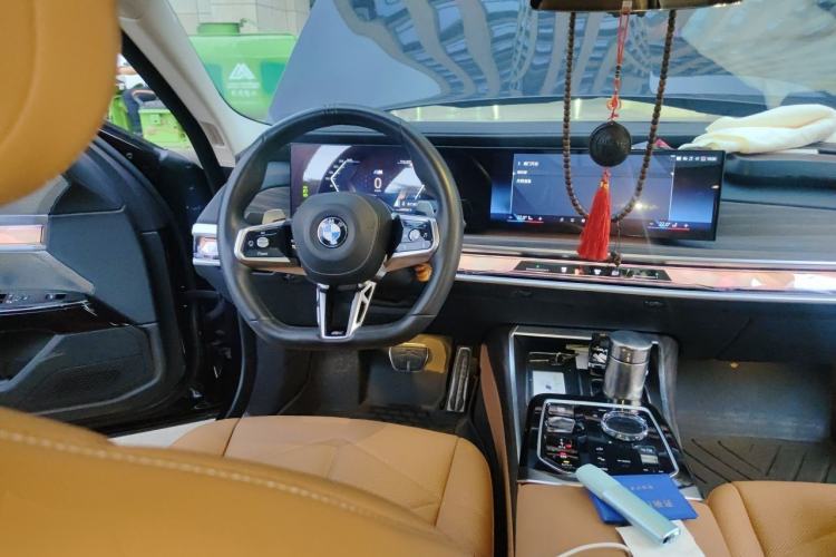 Used BMW 7 Series 2023 735Li M Sport Package Steering Wheel
