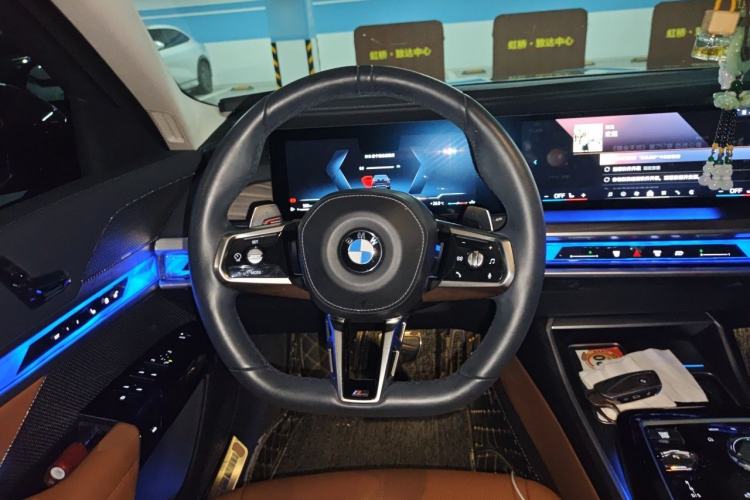 Used BMW 7 Series 2023 735Li M Sport Package Steering Wheel