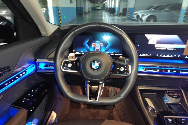 Used BMW 7 Series 2023 735Li M Sport Package Steering Wheel