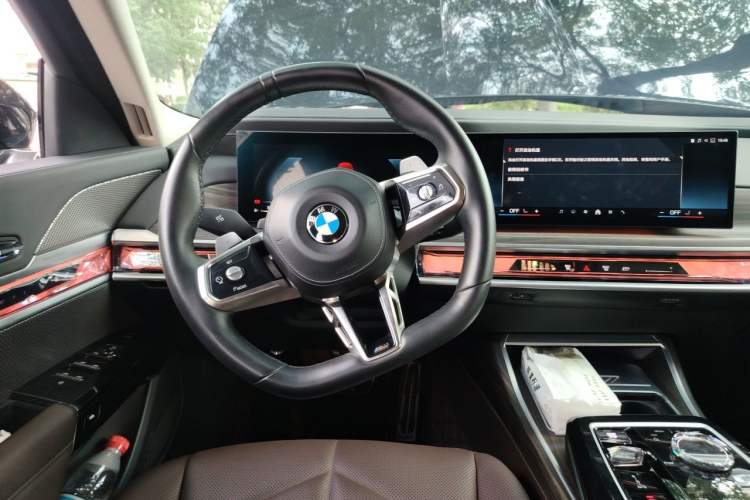 Used BMW 7 Series 2023 735Li M Sport Package Steering Wheel