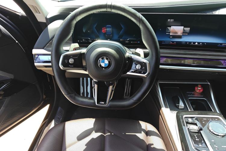 Used BMW 7 Series 2023 735Li M Sport Package Steering Wheel