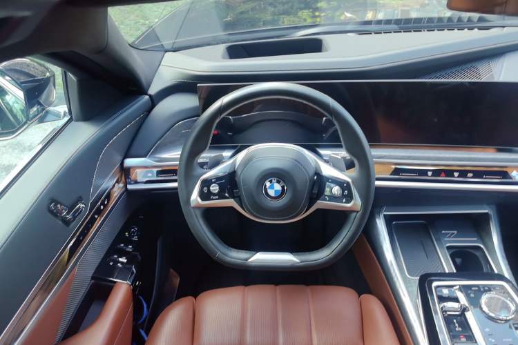Used BMW 7 Series 2023 740Li Luxury Edition with Premium Package Steering Wheel
