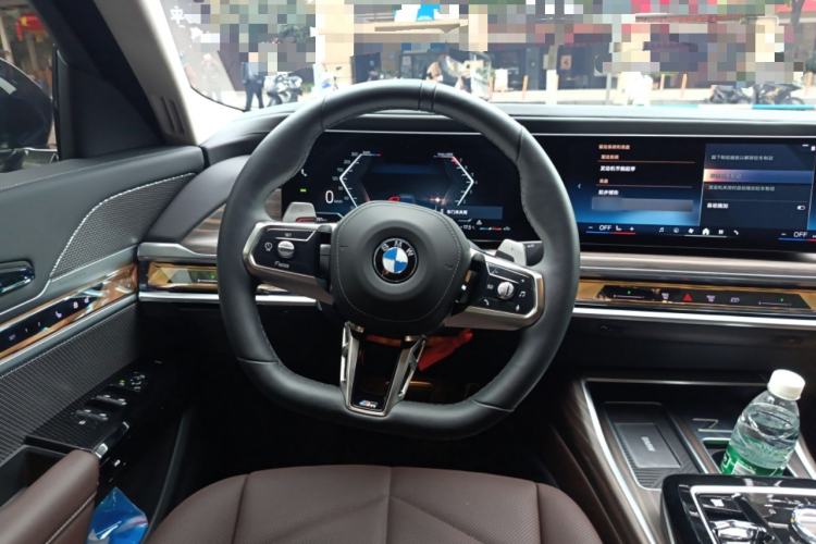 Used BMW 7 Series 2023 735Li M Sport Package Steering Wheel