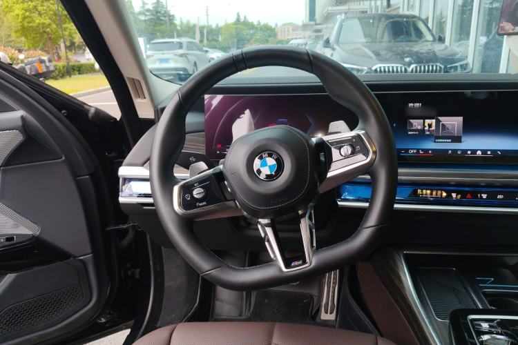 Used BMW 7 Series 2023 735Li M Sport Package Steering Wheel