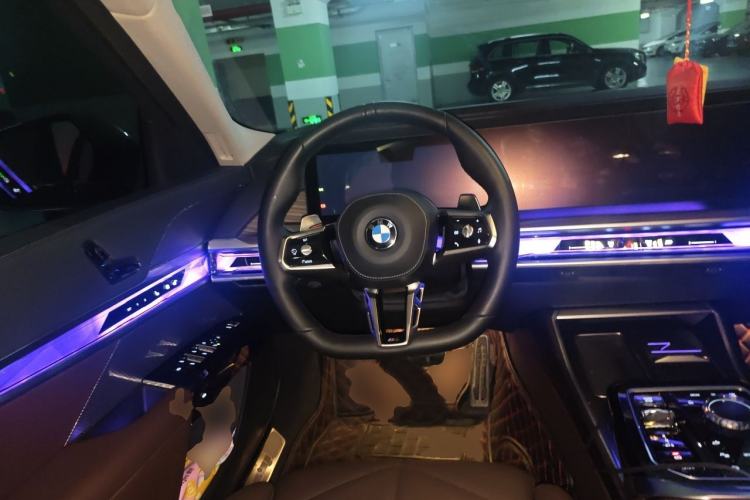 Used BMW 7 Series 2023 740Li Leading Model M Sport Package Steering Wheel