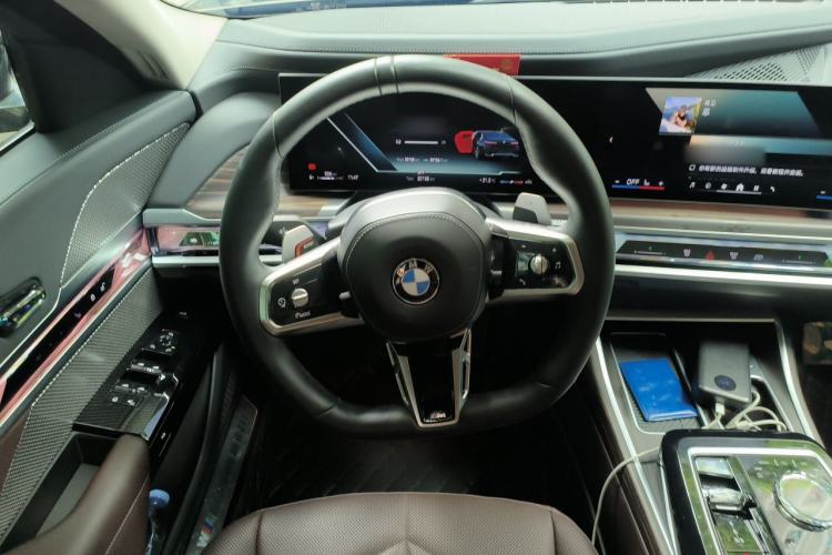Used BMW 7 Series 2023 735Li M Sport Package Steering Wheel