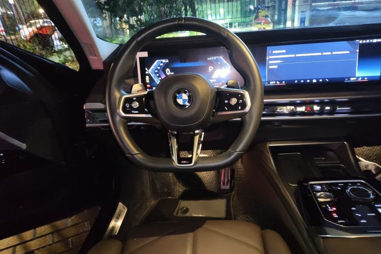 Used BMW 7 Series 2023 740Li Leading Model M Sport Package Steering Wheel