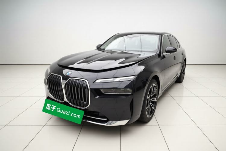 BMW 7 Series 2023 735Li Luxury Package