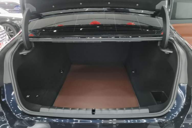 Used BMW 7 Series 2023 Restyled 740Li Luxury Edition M Sport Package Trunk