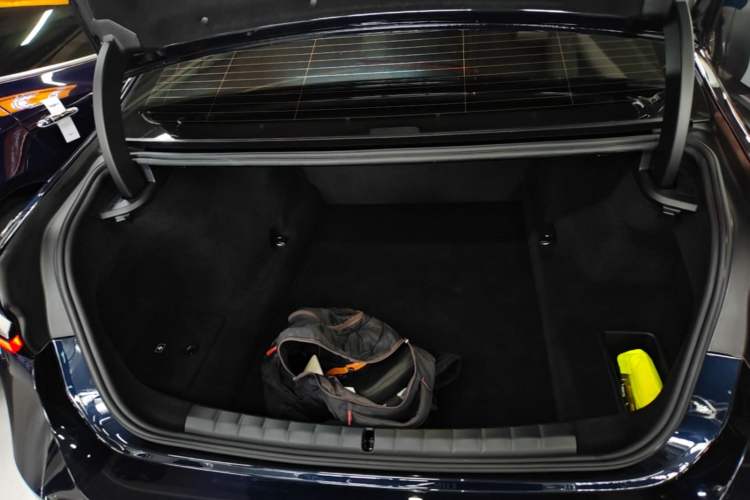 Used BMW 7 Series 2023 735Li Luxury Package Trunk