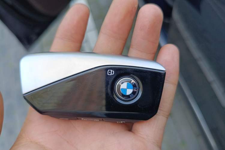 Used BMW 7 Series 2023 735Li M Sport Package Vehicle Key