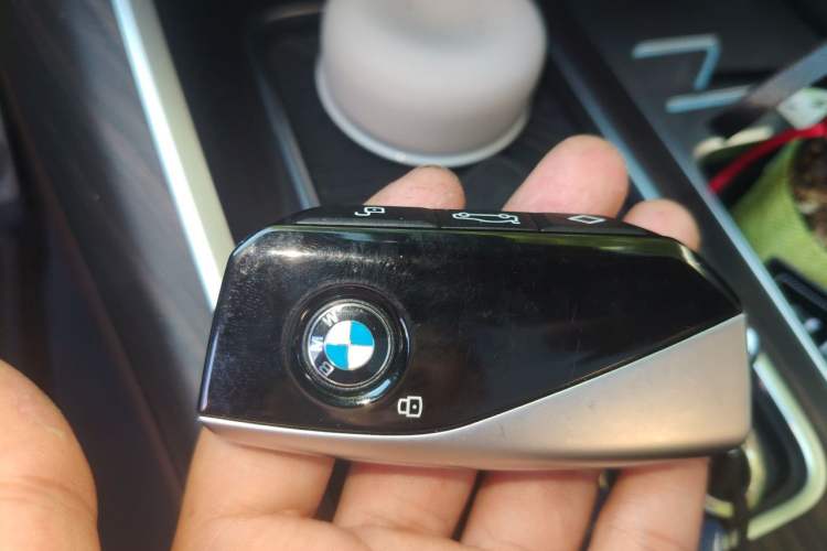 Used BMW 7 Series 2023 735Li M Sport Package Vehicle Key